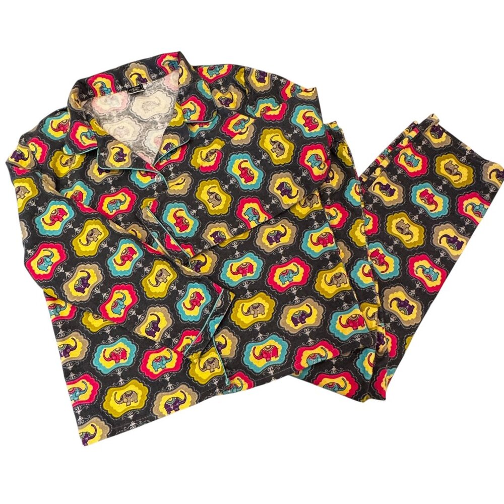 Like new! DAIZIES by Flowers by Zoe Elephant Print Flannel Pajama Set Size XL